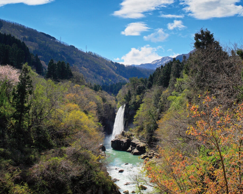 手取峡谷・綿ヶ滝