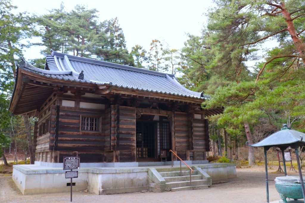 毛越寺・開山堂