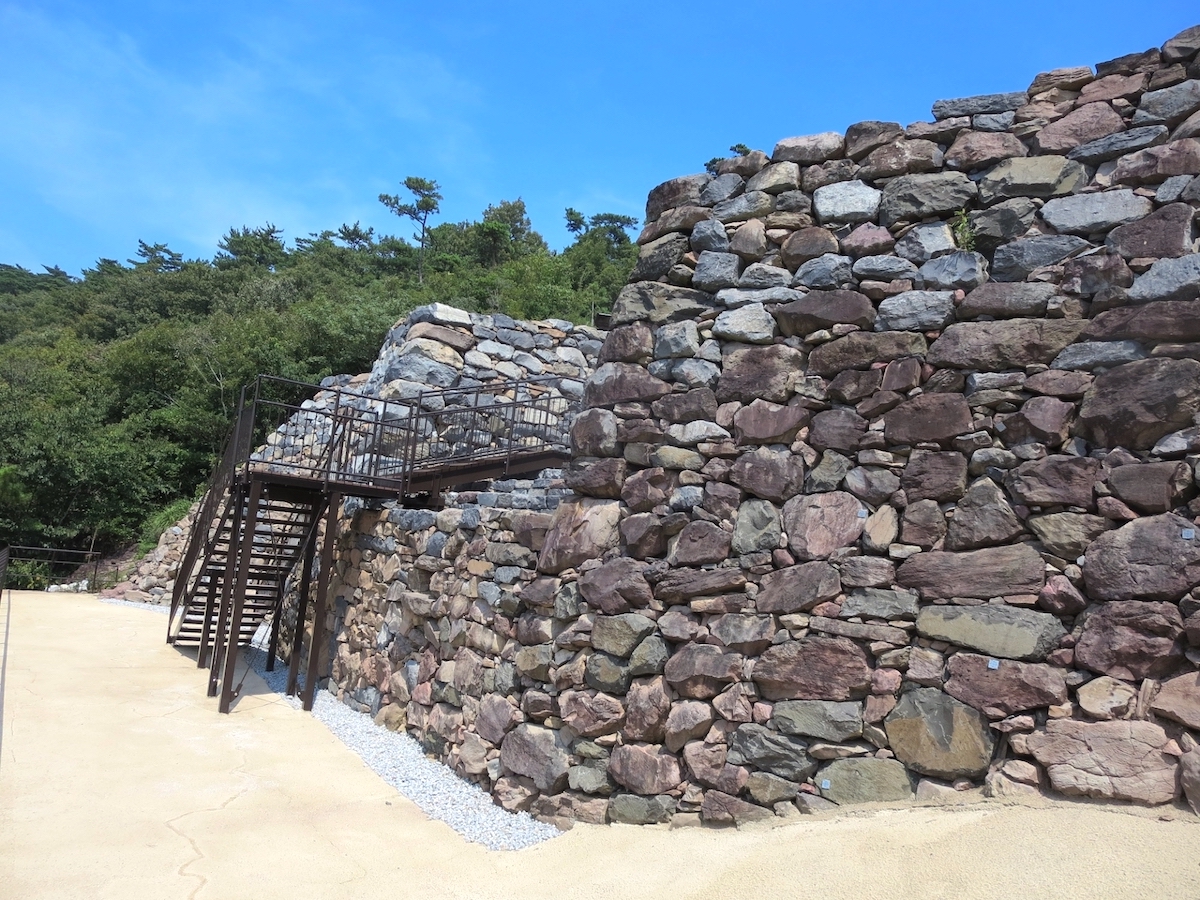 屋嶋城