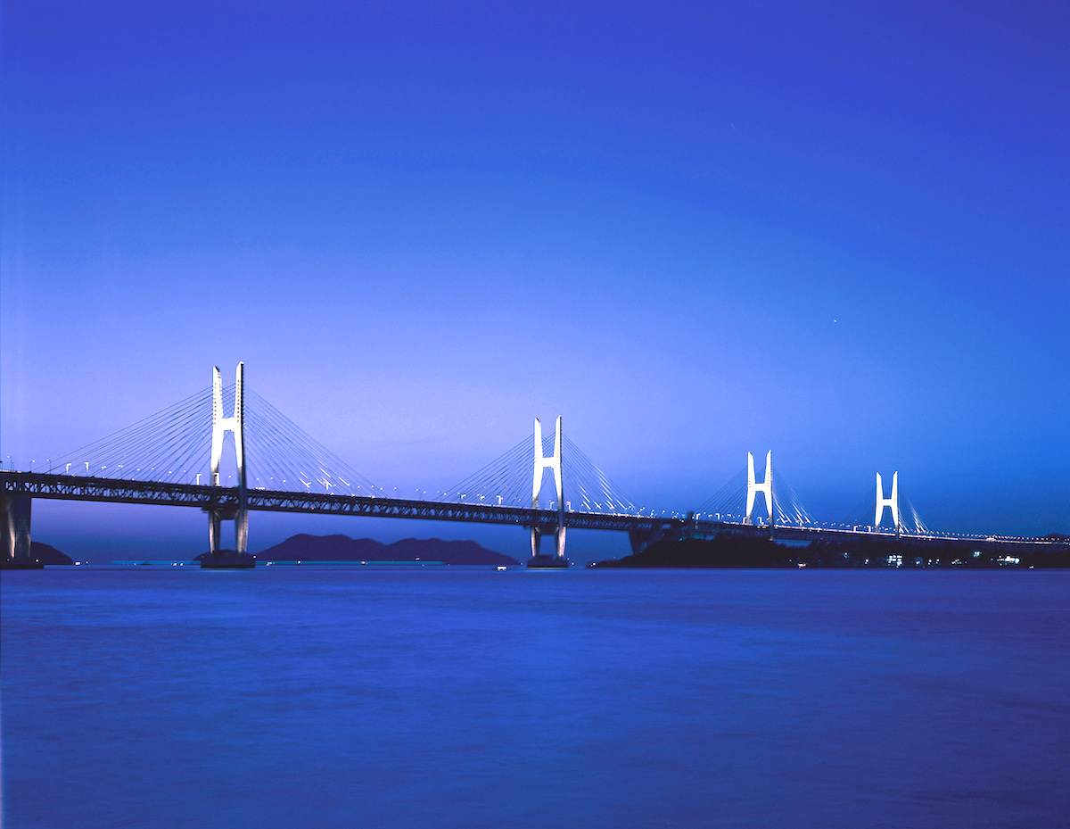 岩黒島橋・櫃石島橋