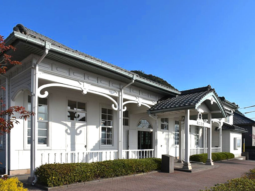 磯工芸館（旧島津家吉野殖林所）