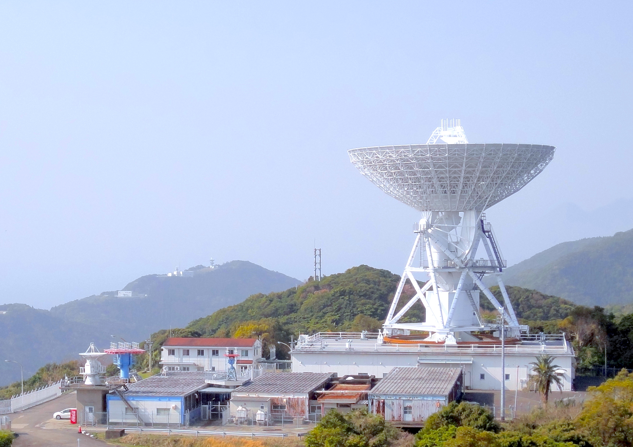 内之浦宇宙空間観測所・34mパラボラアンテナ
