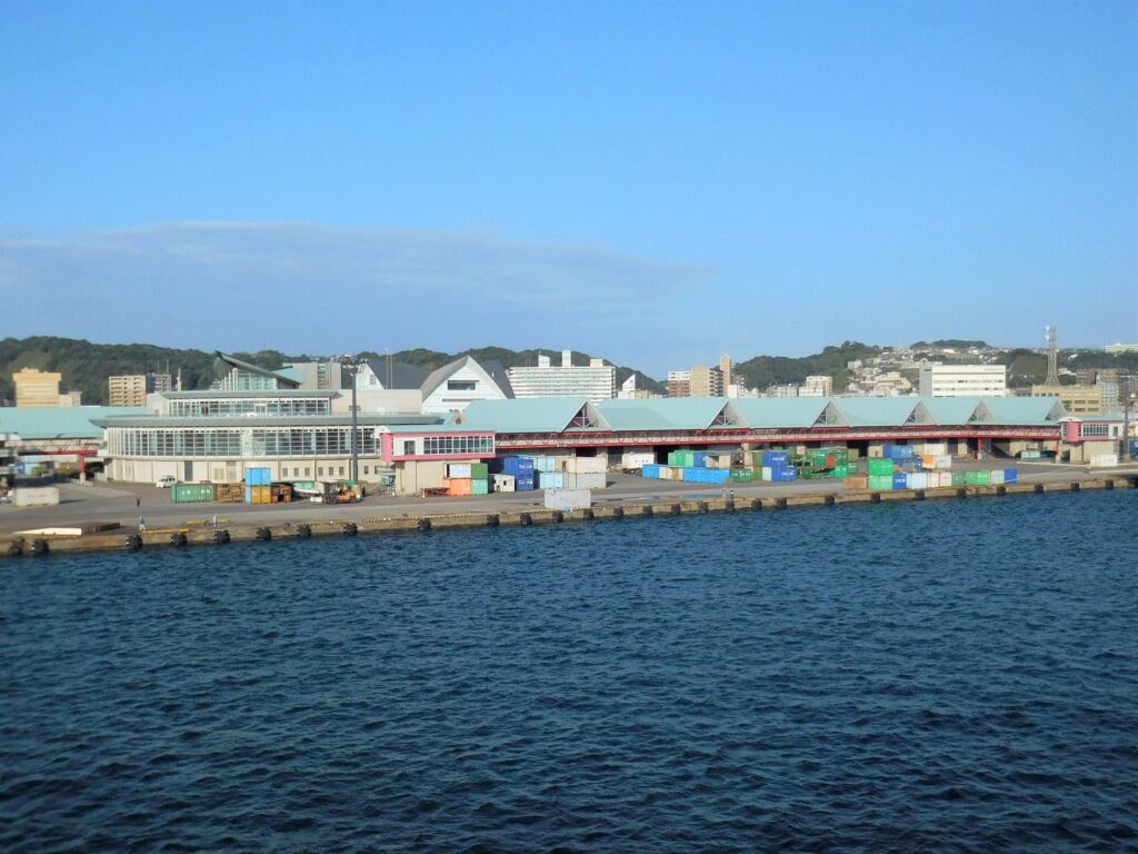 鹿児島・北埠頭旅客ターミナル