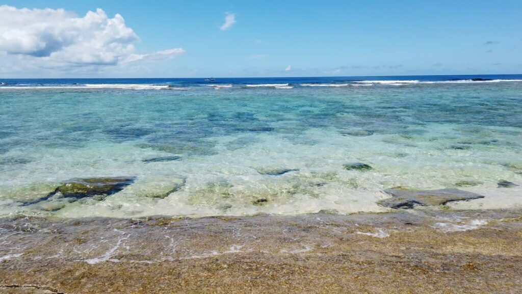 大津勘海岸ビーチロック