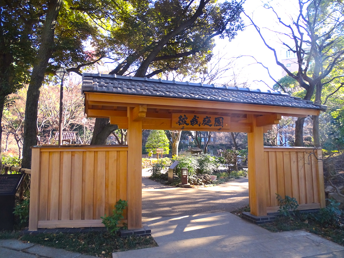 横浜公園