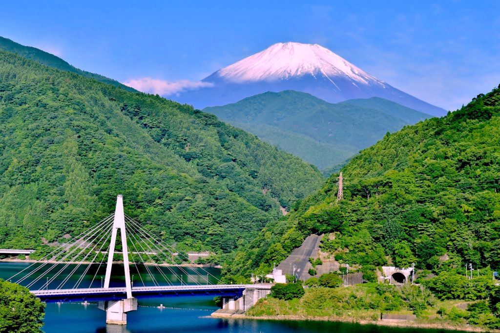 丹沢湖
