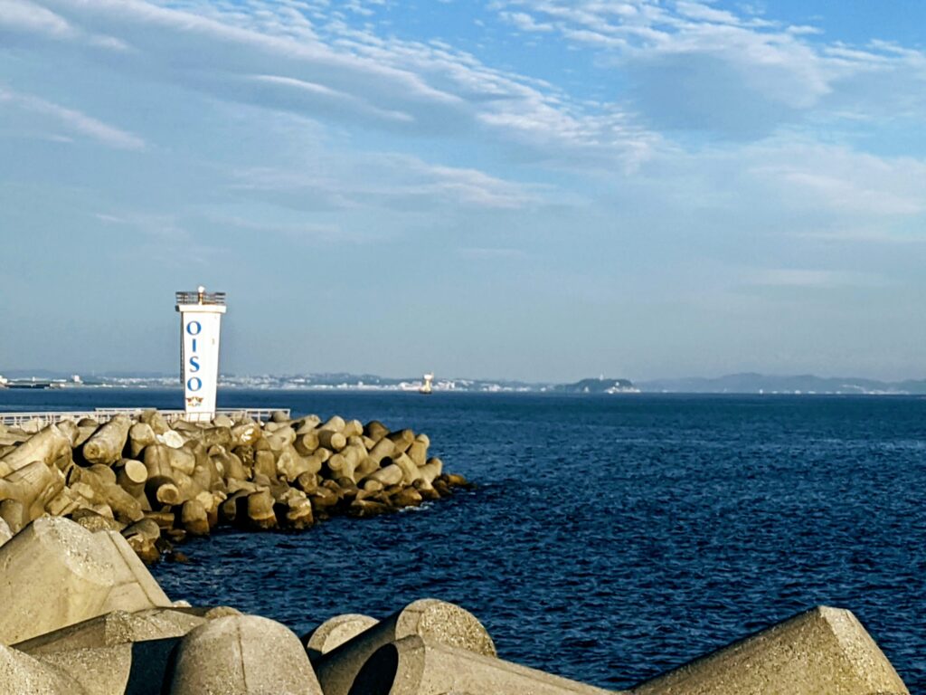 大磯港西防波堤灯台
