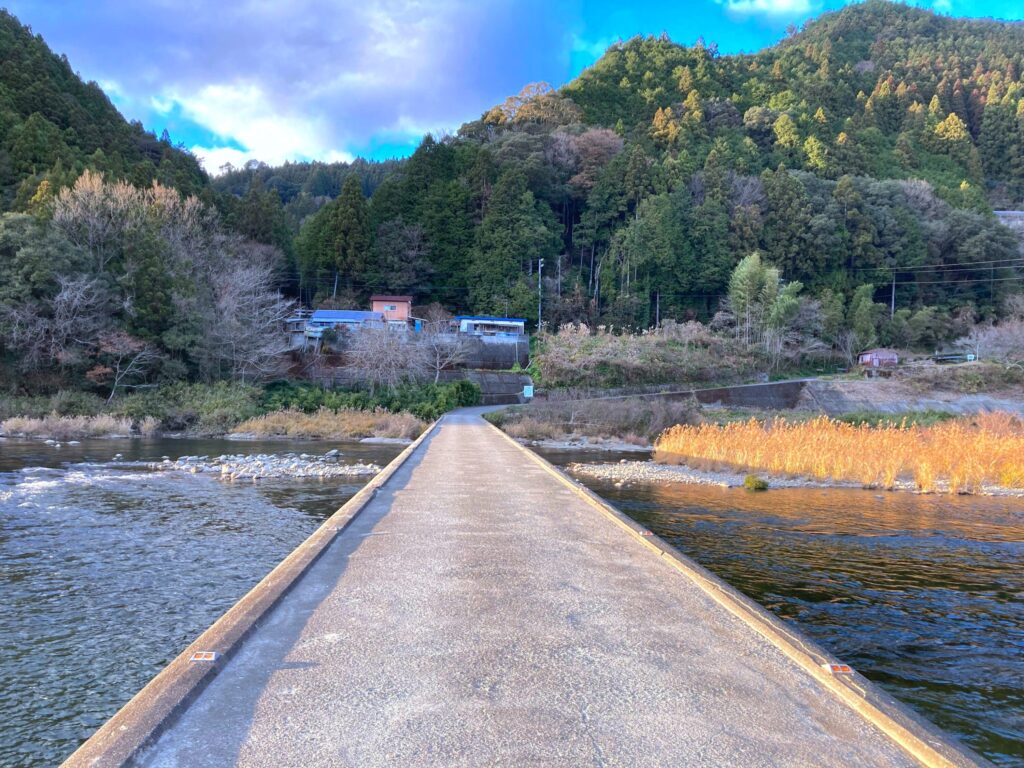 下津野沈下橋