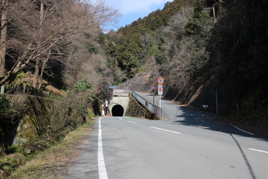 清滝隧道（愛宕山鉄道廃線跡）