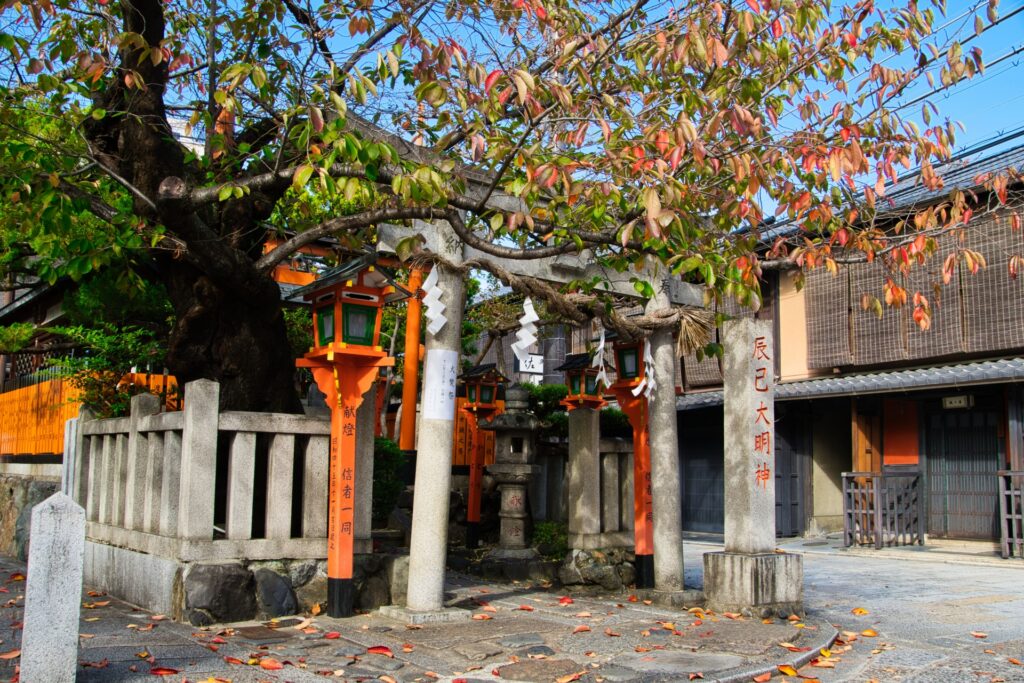 辰巳大明神
