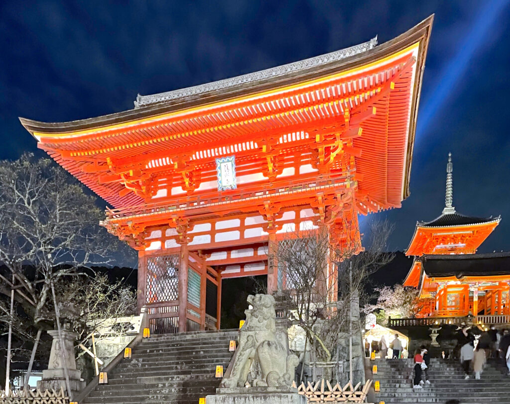 清水寺・仁王門