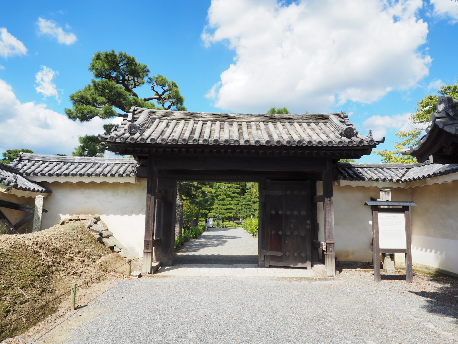 二条城・鳴子門