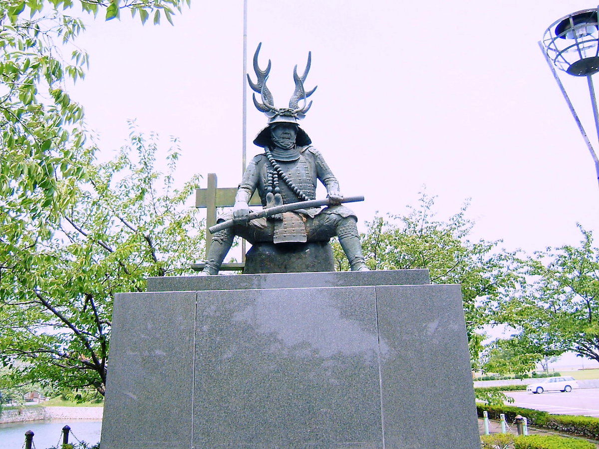 津城