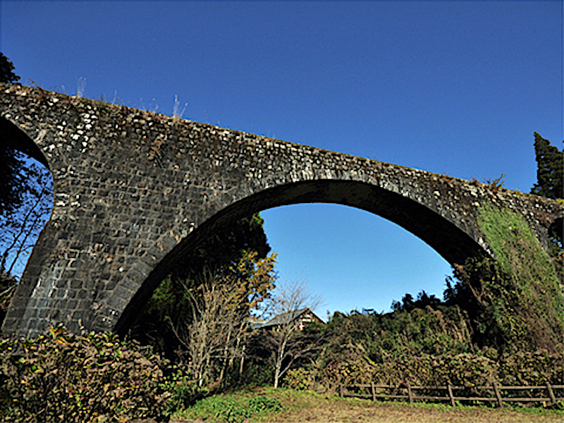 月の木川橋（めがね橋）