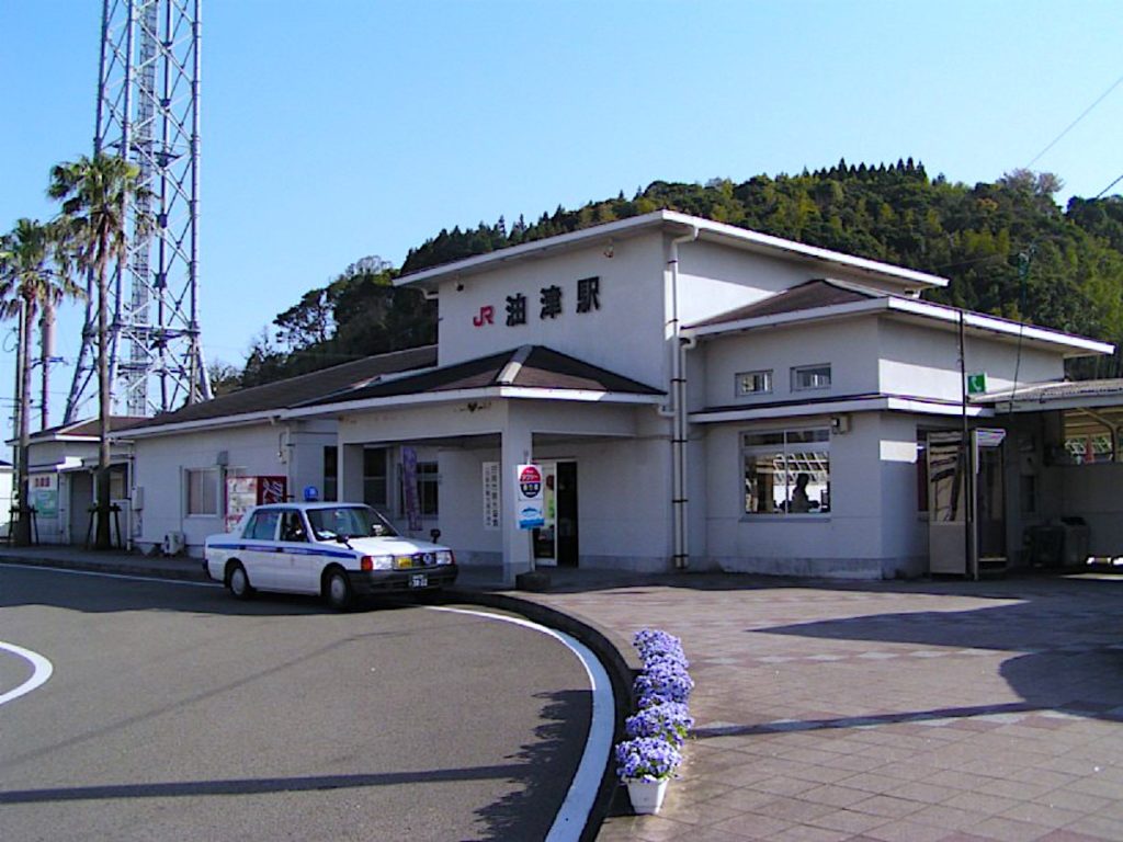 油津駅（カープ油津駅）