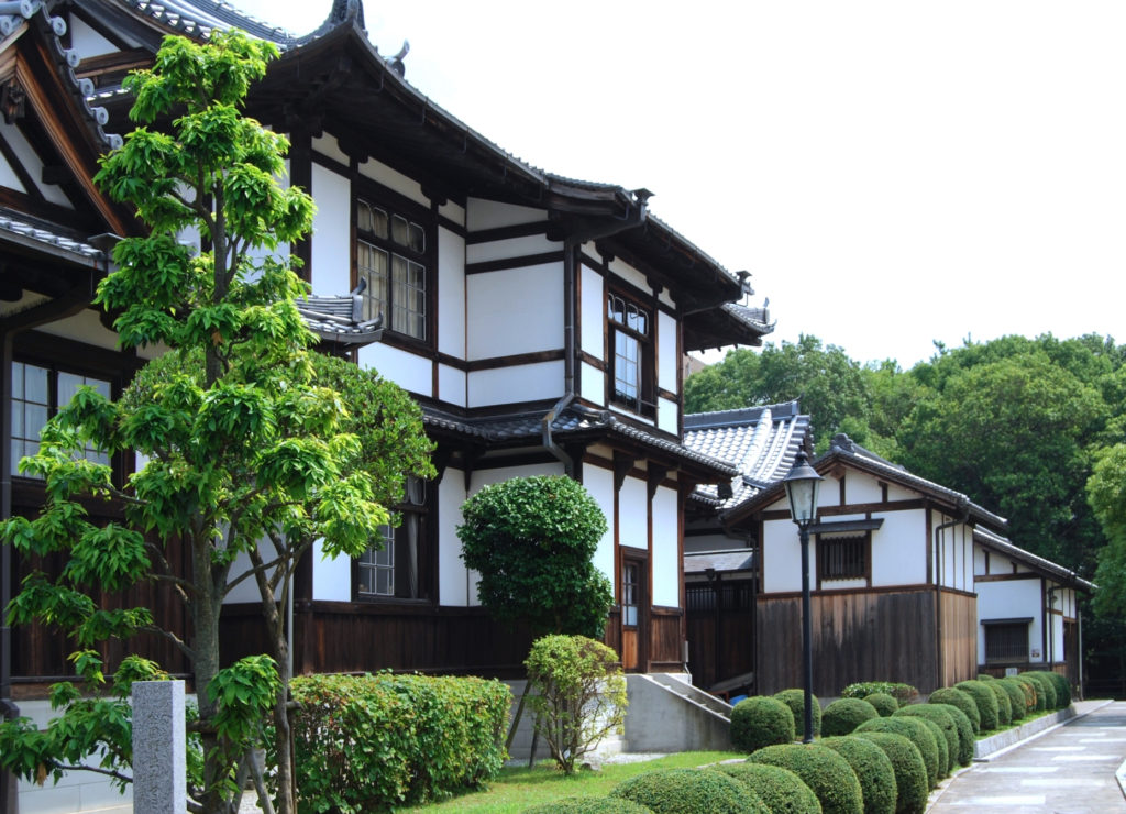 今井まちなみ交流センター華甍（旧高市郡教育博物館）
