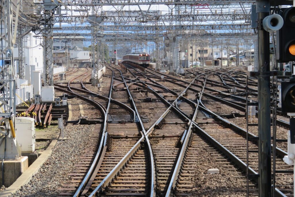 大和西大寺駅