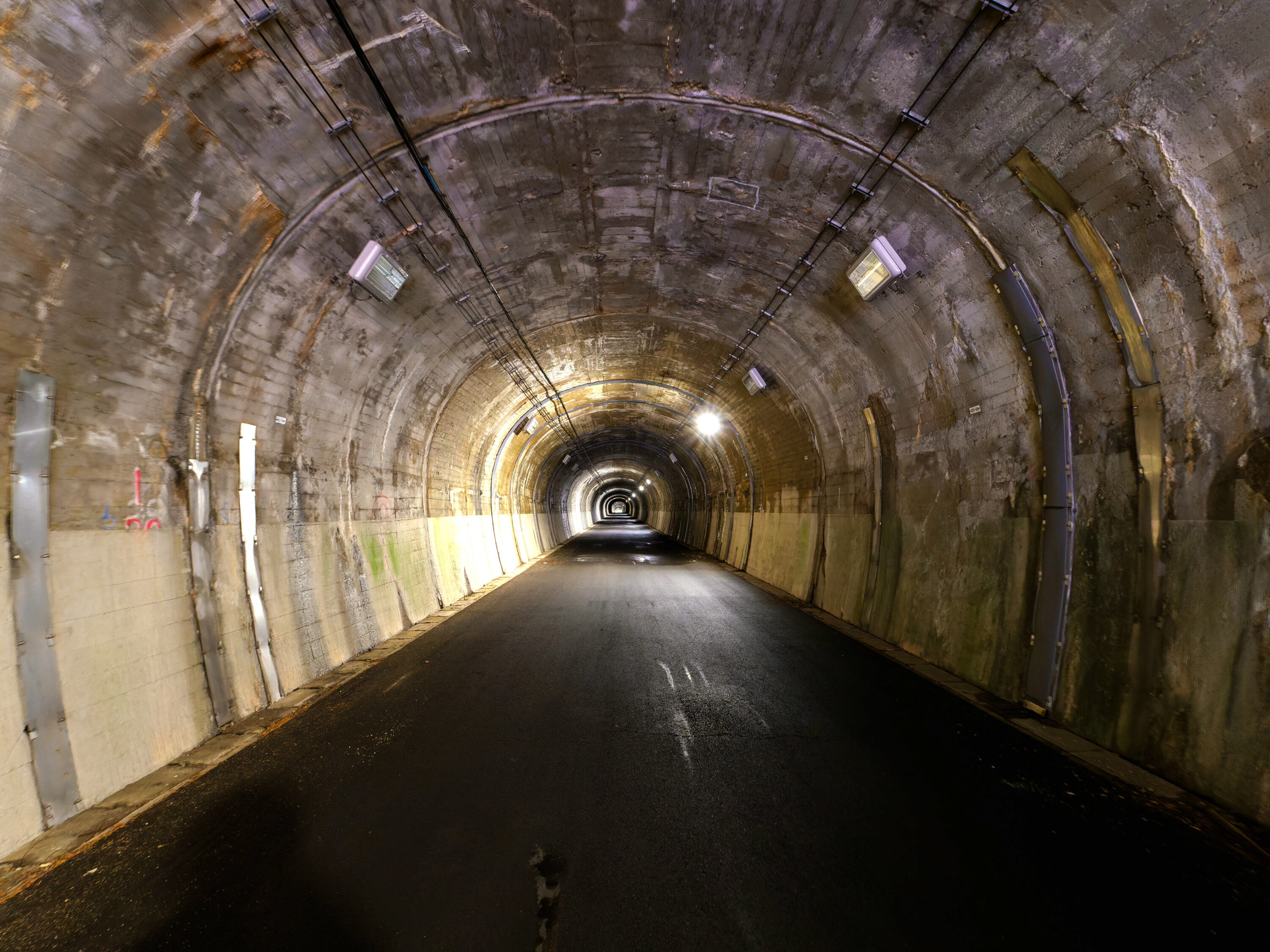旧鹿路トンネル