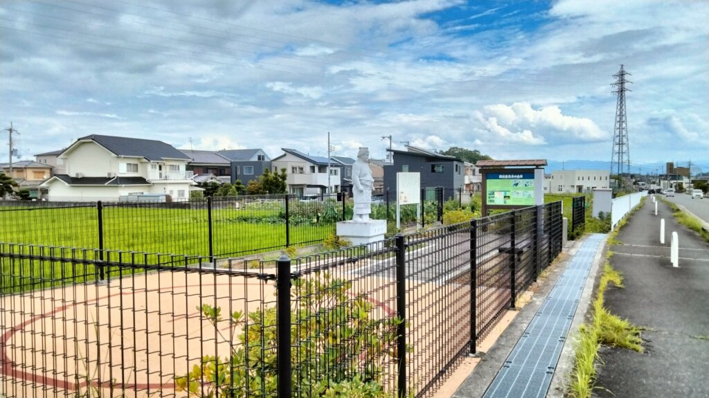相撲発祥の地・腰折田公園
