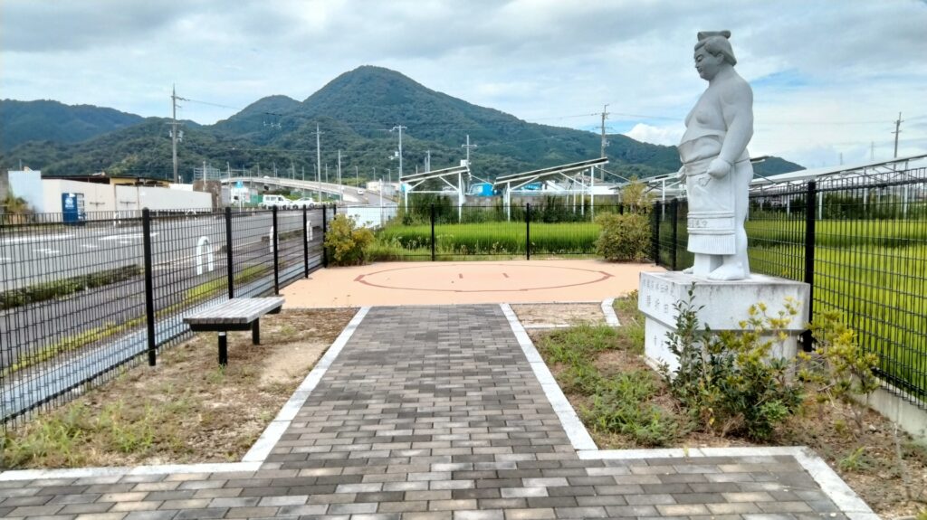 相撲発祥の地・腰折田公園