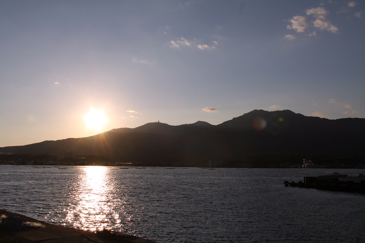 加茂湖