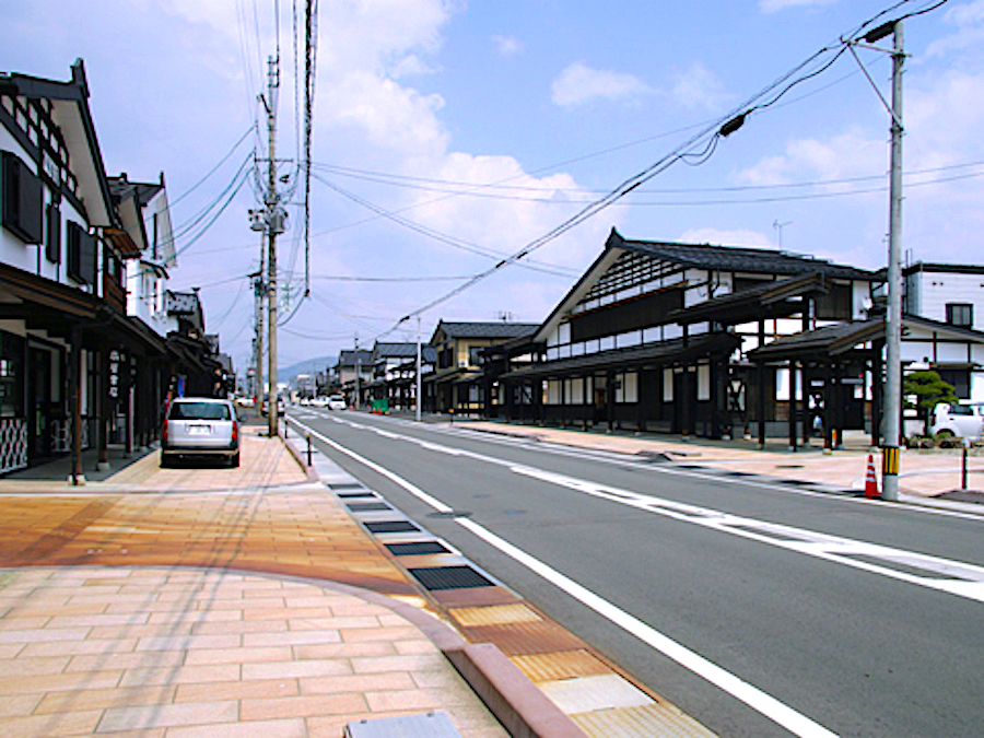 三国街道塩沢宿牧之通り