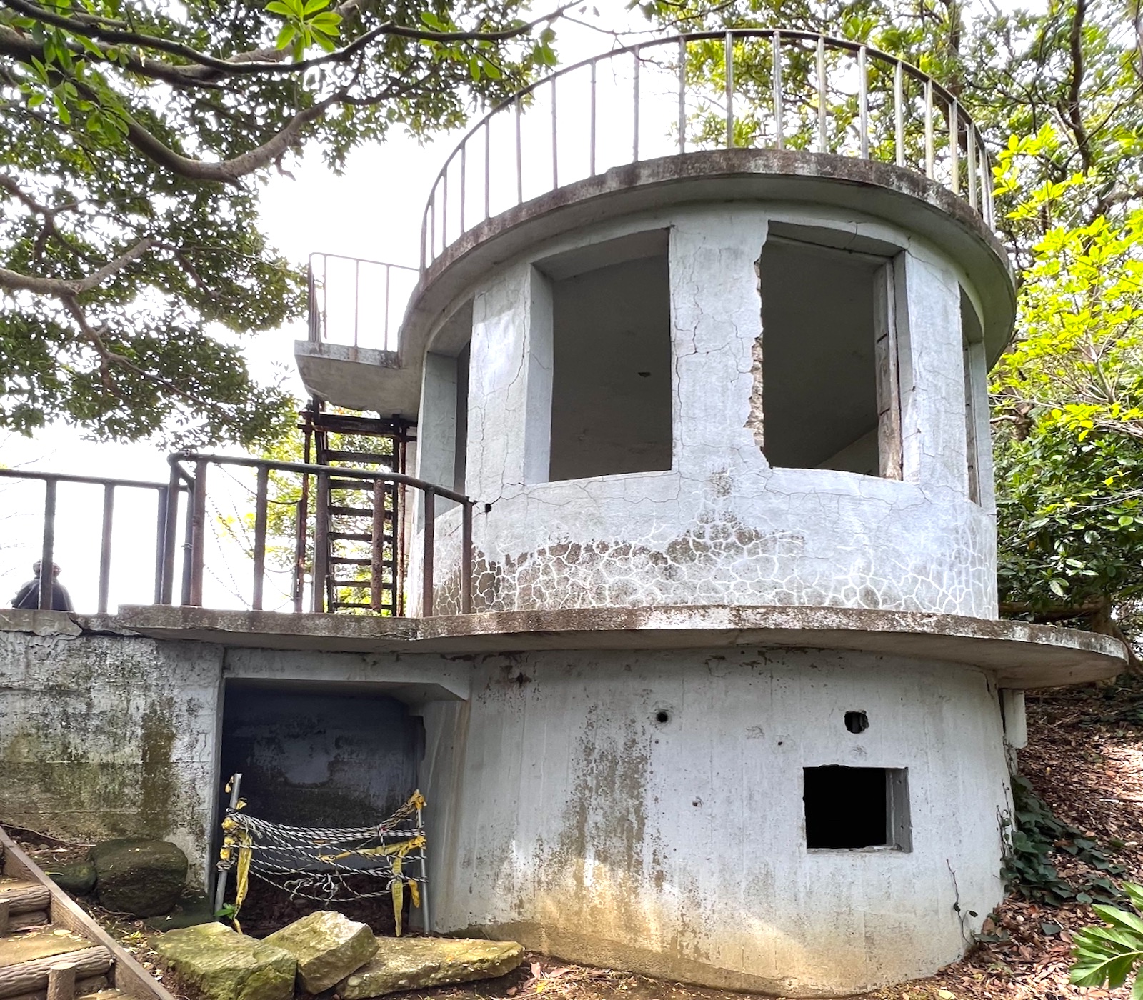 猿島防空指揮所（猿島防空監視所）跡