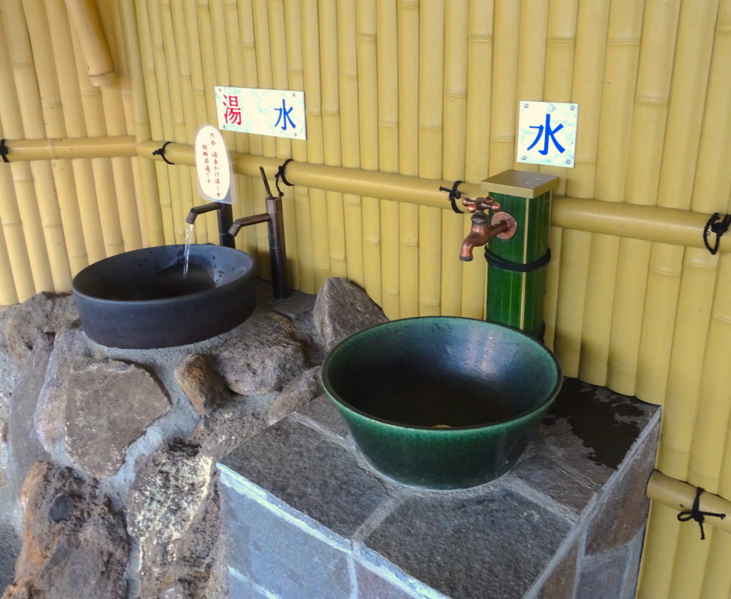 上諏訪駅足湯