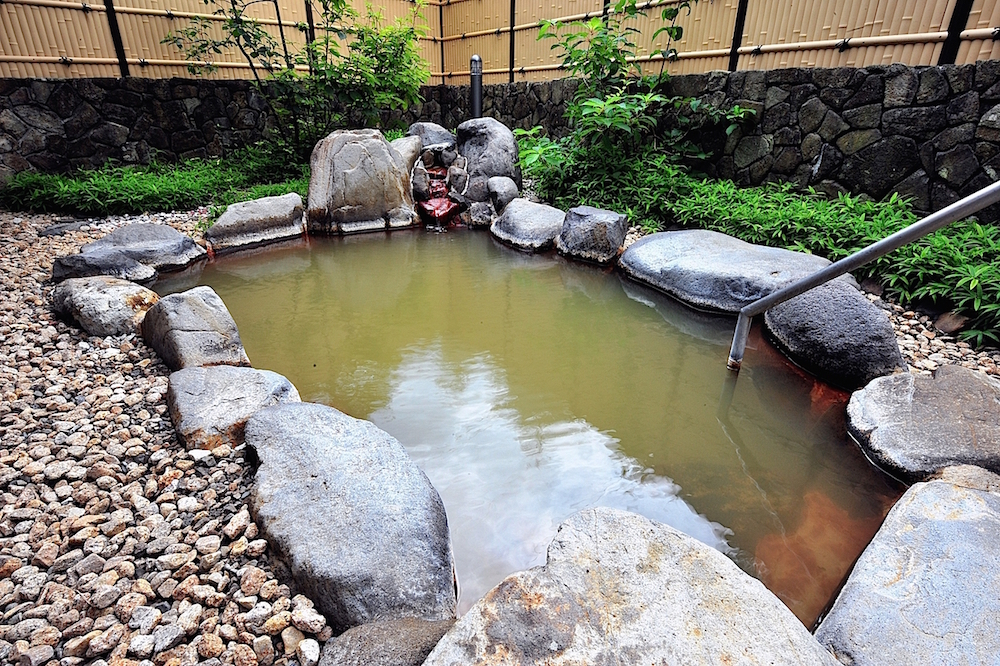 深山の湯