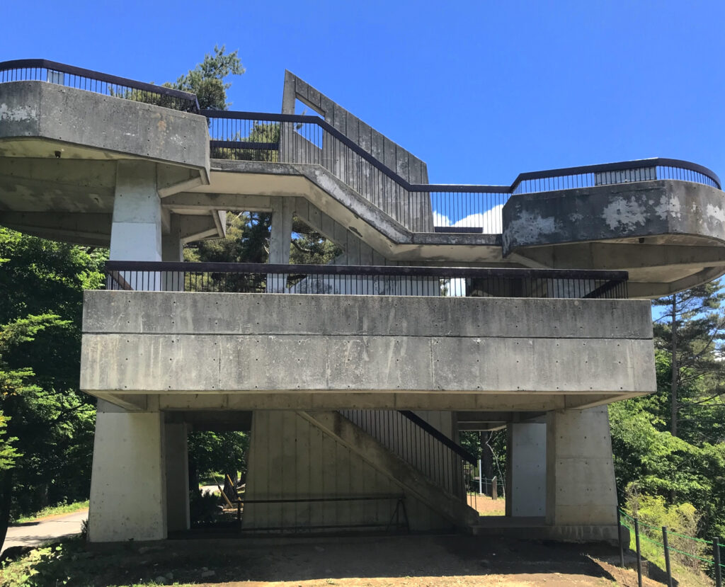 塩嶺御野立公園展望台