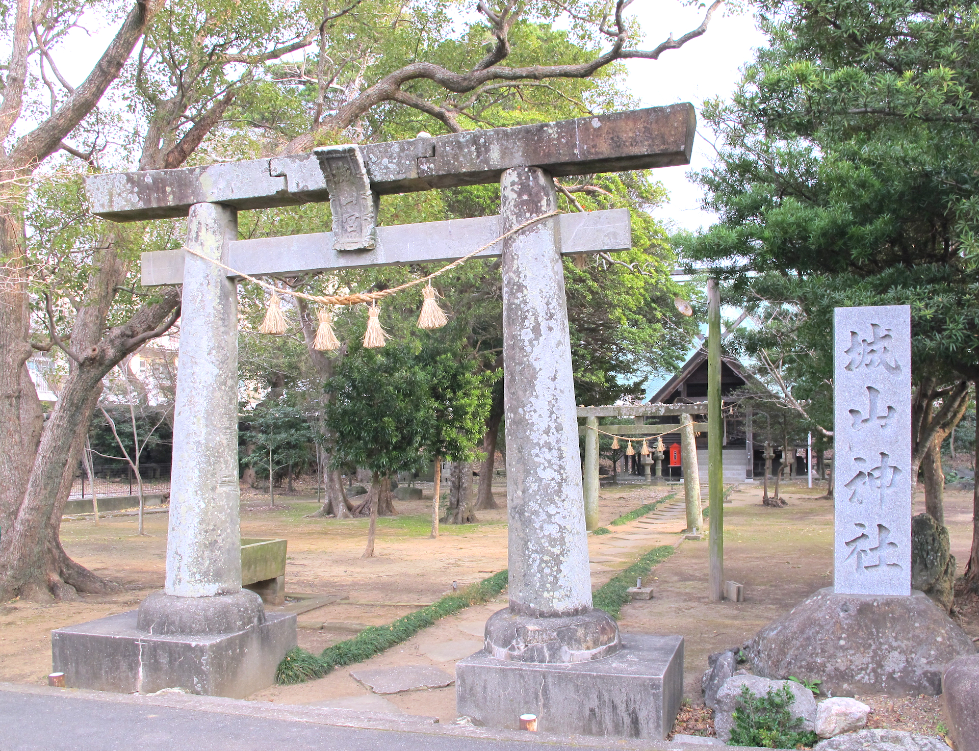 城山神社（福江城）