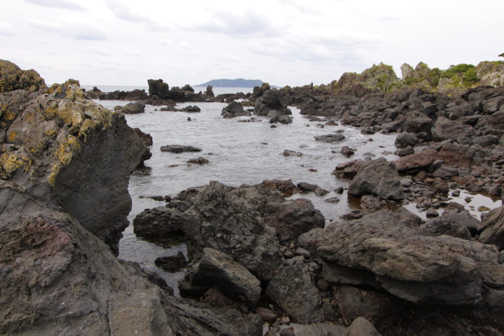 鐙瀬溶岩海岸