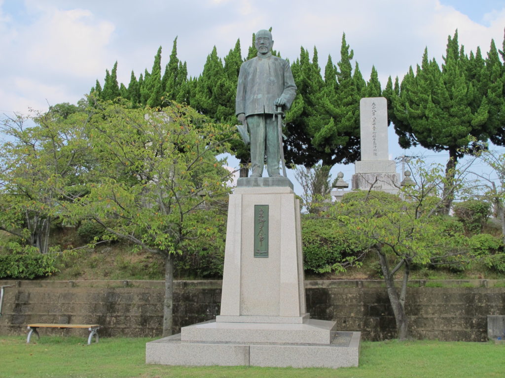 東公園・佐世保東山海軍墓地