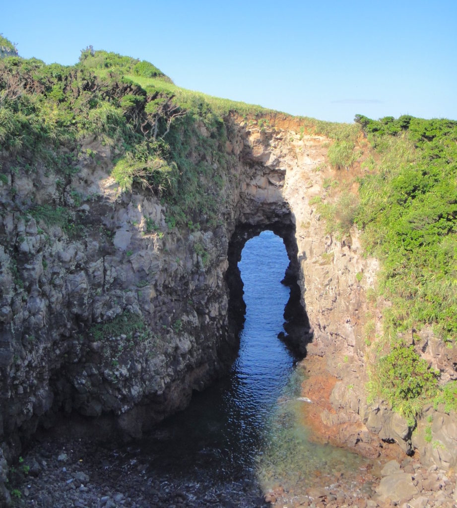 鬼の足跡（牧崎公園）