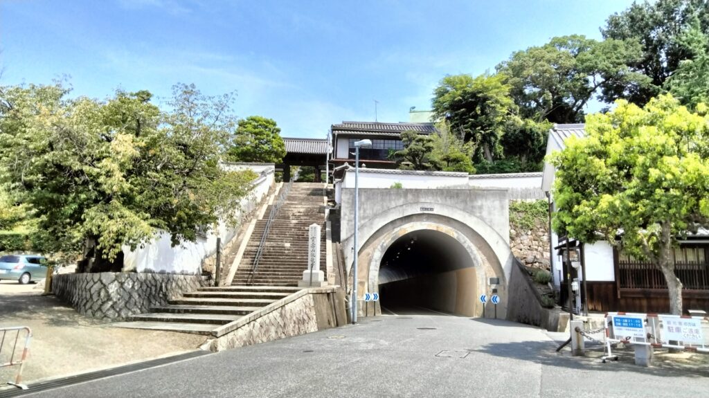 鶴形山隧道
