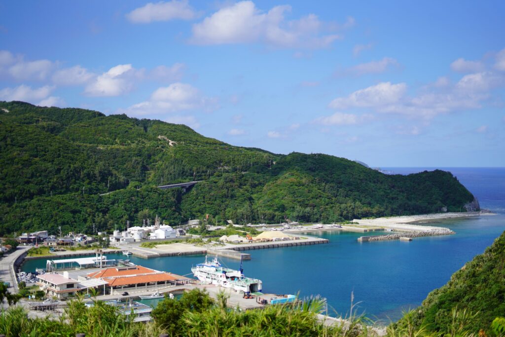 渡嘉敷港（渡嘉敷島）