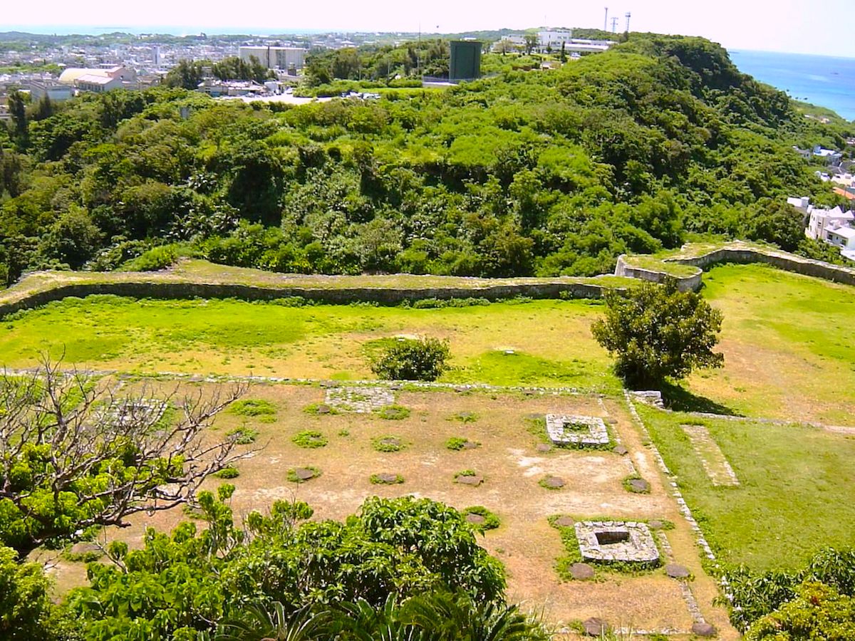 勝連城