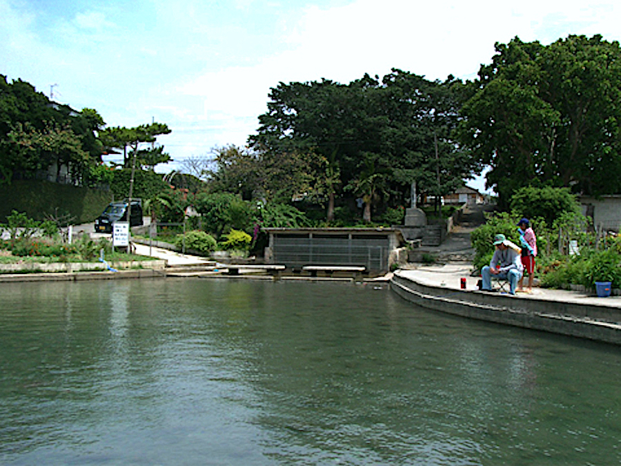 嘉手志川
