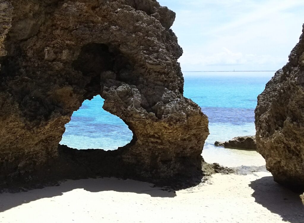 ハート岩（池間島）