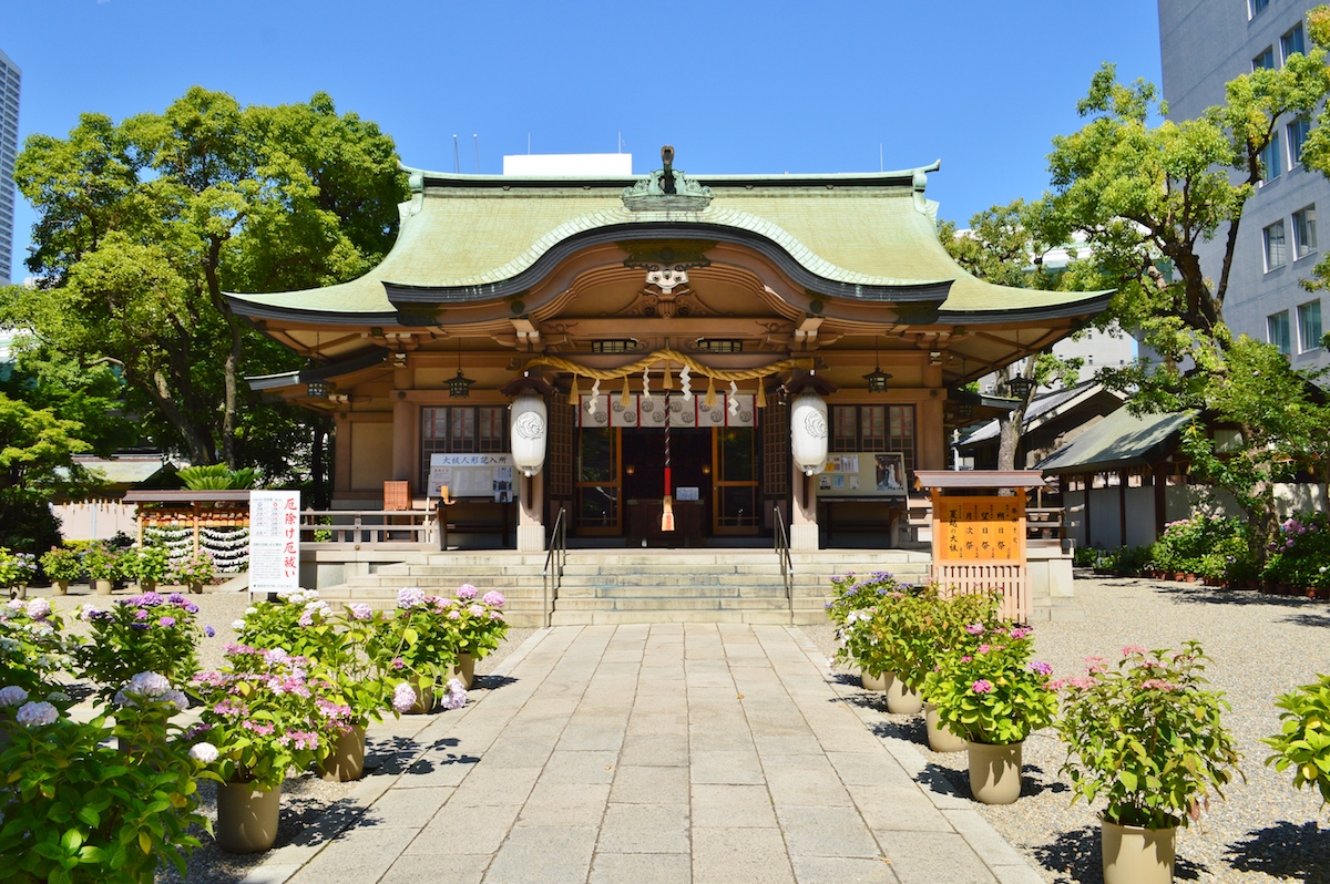 坐摩神社