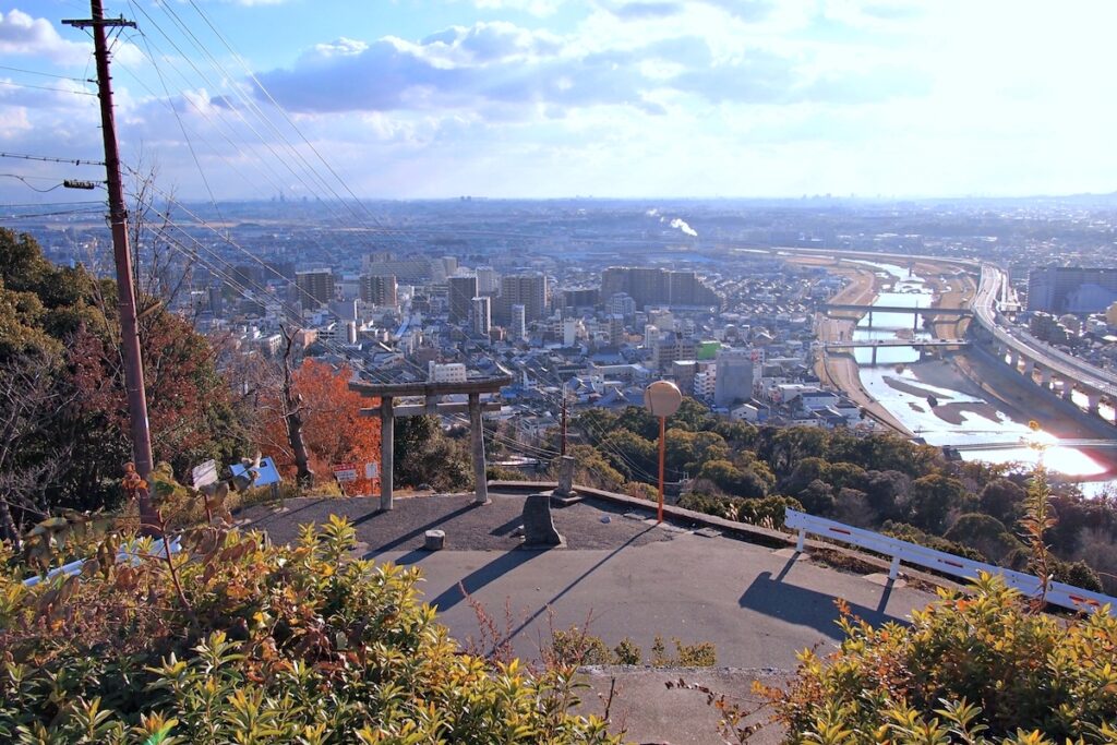 天空の鳥居（秀望台）