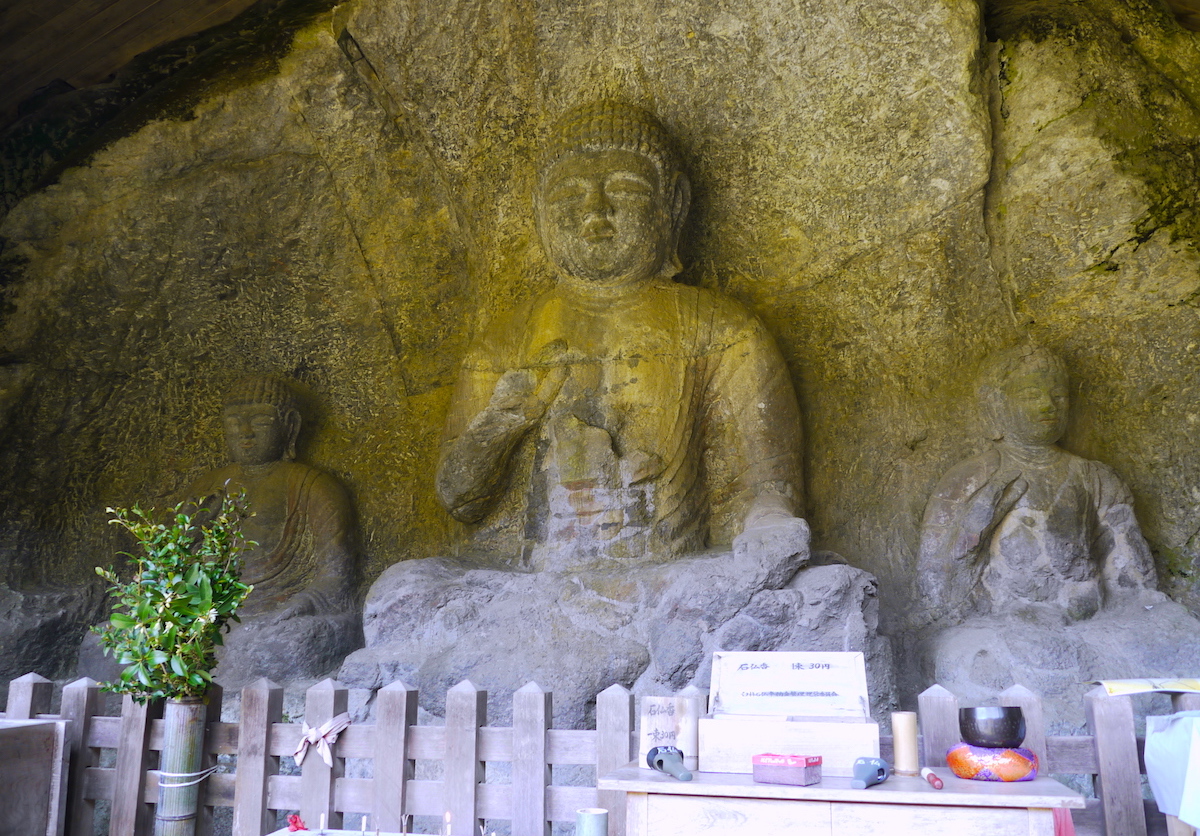 山王山石仏