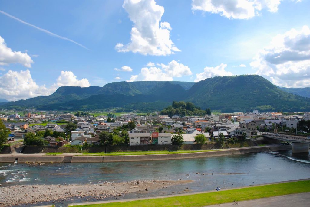 万年山