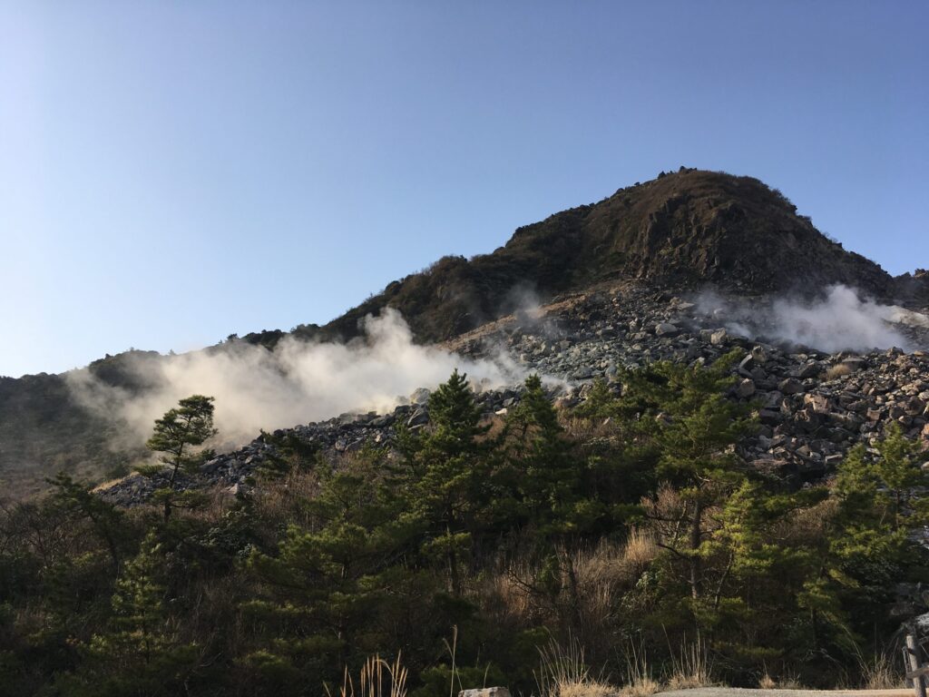 塚原温泉火口乃泉・火口見学