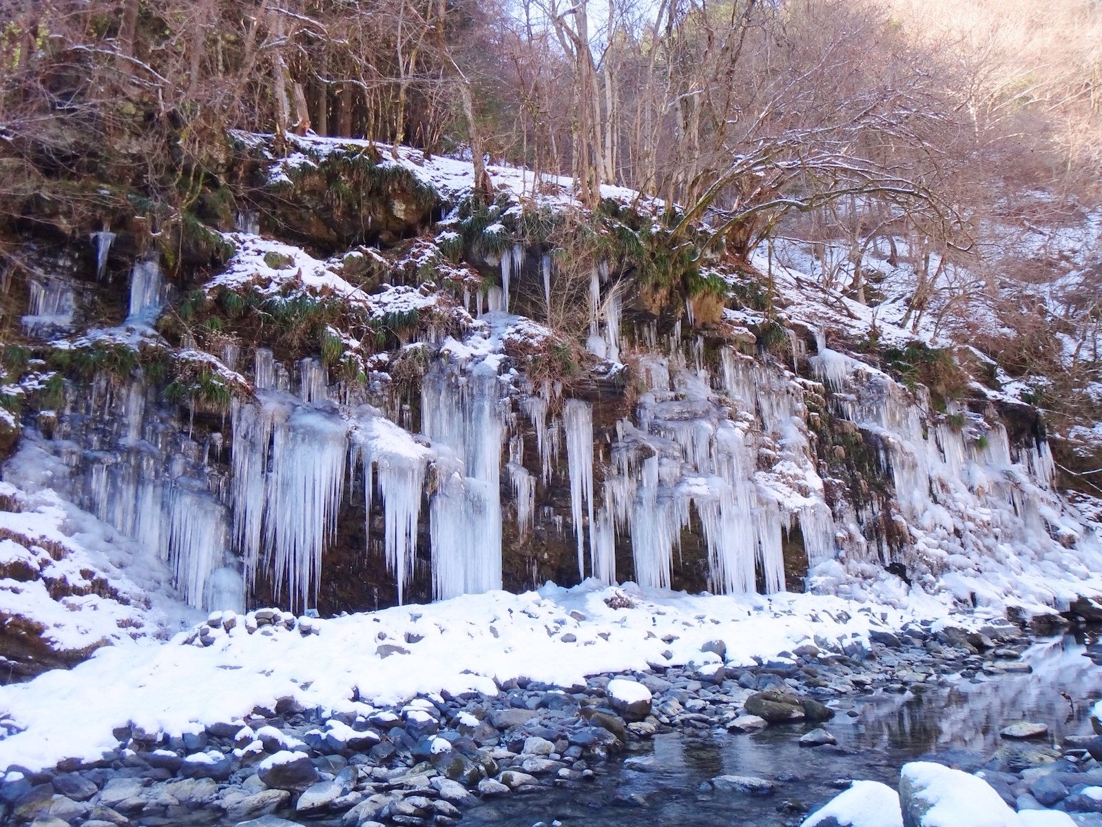 三十槌の氷柱