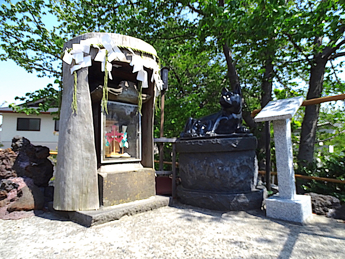 鎮守氷川神社(富士塚)