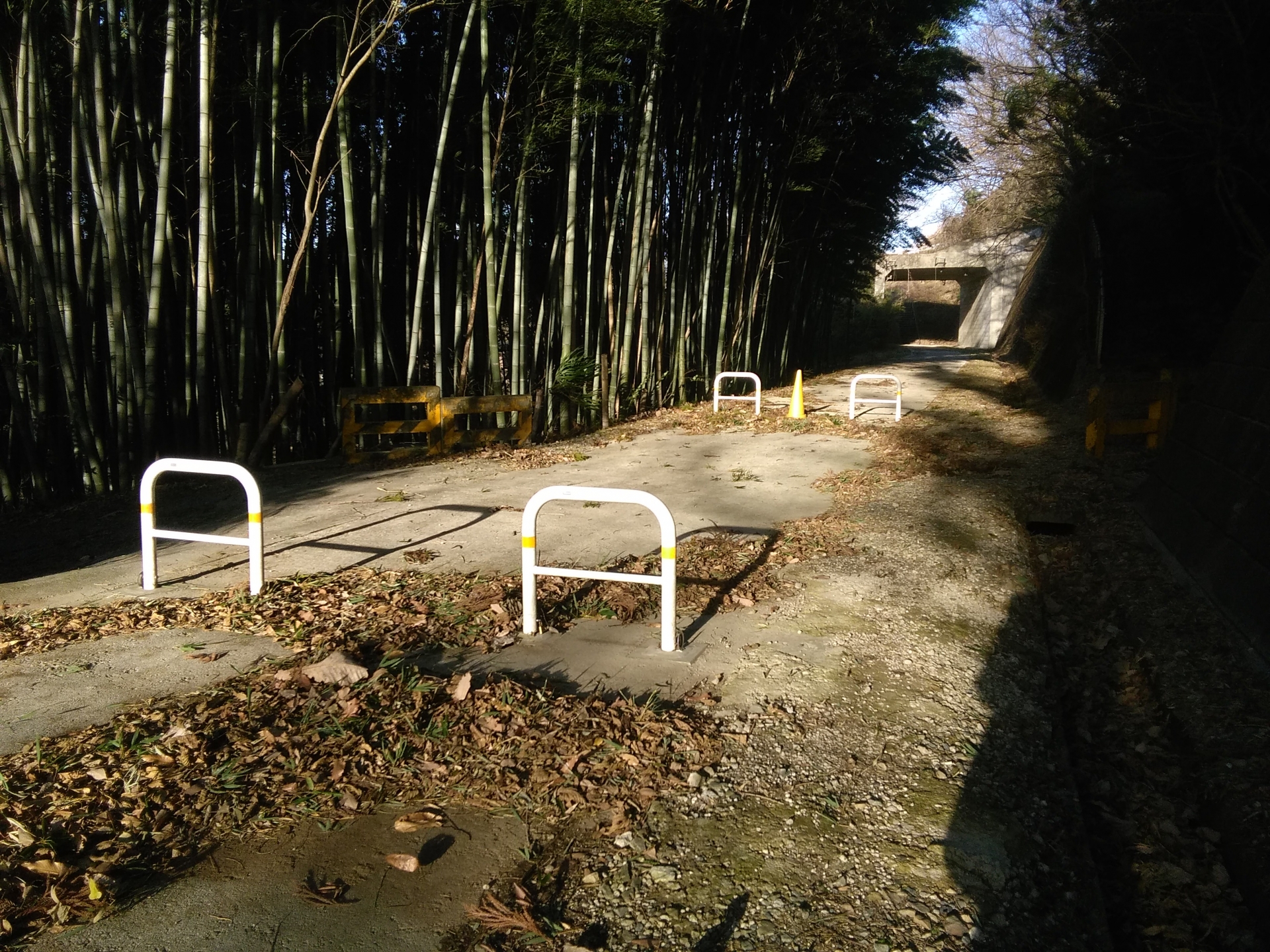 日本セメント東松山専用鉄道跡（遊歩道「まなびのみち」）
