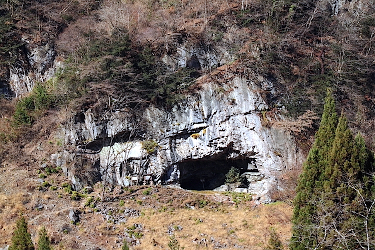 神庭洞窟