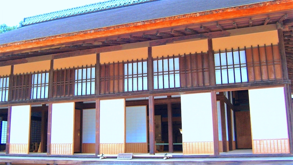 楽々園