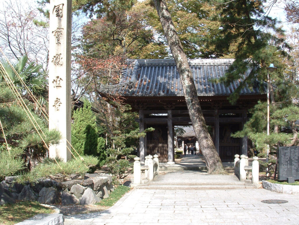 渡岸寺観音堂（向源寺）